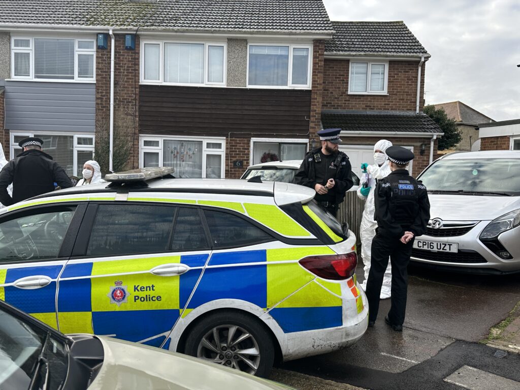 Police launch murder investigation in Sittingbourne after man is stabbed to death